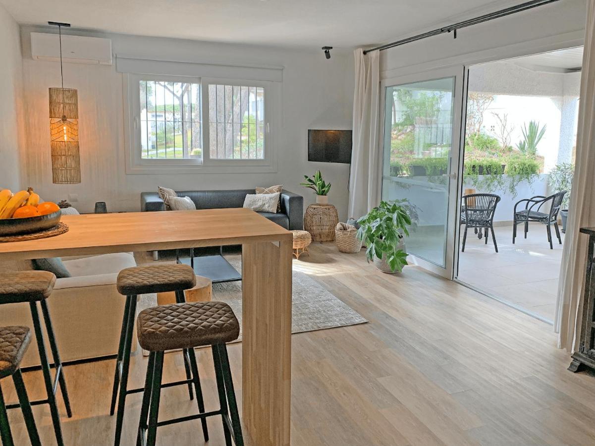 Bungalow With Large Terrace In A Quiet Park - Beach Nearby Sitio de Calahonda Екстериор снимка